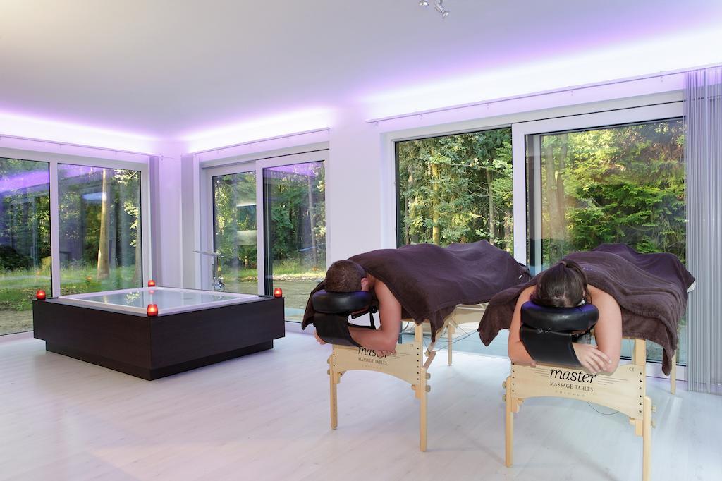 Villa Nooz - Something Different? Grobbendonk Zimmer foto